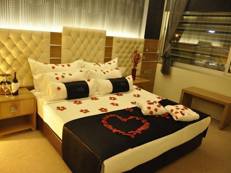 Orty Airport Hotel İzmir Ngoại thất bức ảnh
