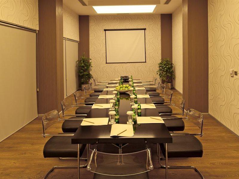 Orty Airport Hotel İzmir Ngoại thất bức ảnh