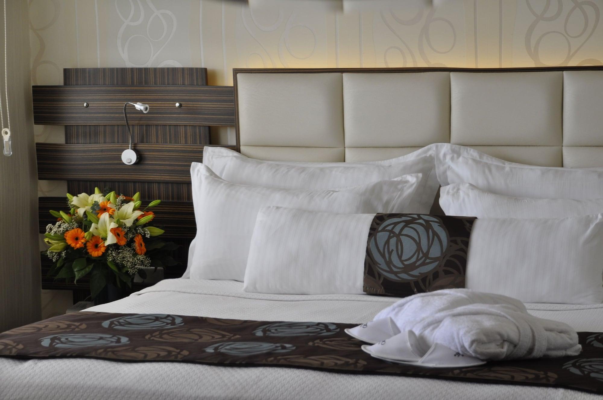 Orty Airport Hotel İzmir Ngoại thất bức ảnh
