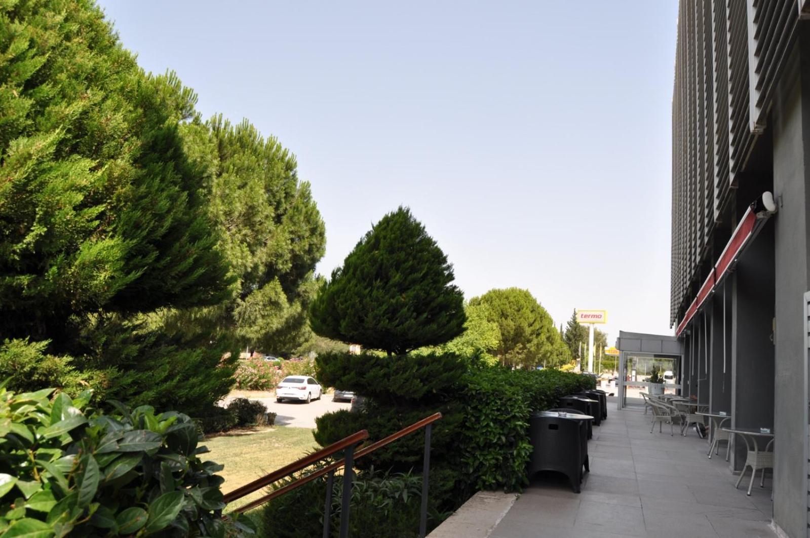 Orty Airport Hotel İzmir Ngoại thất bức ảnh