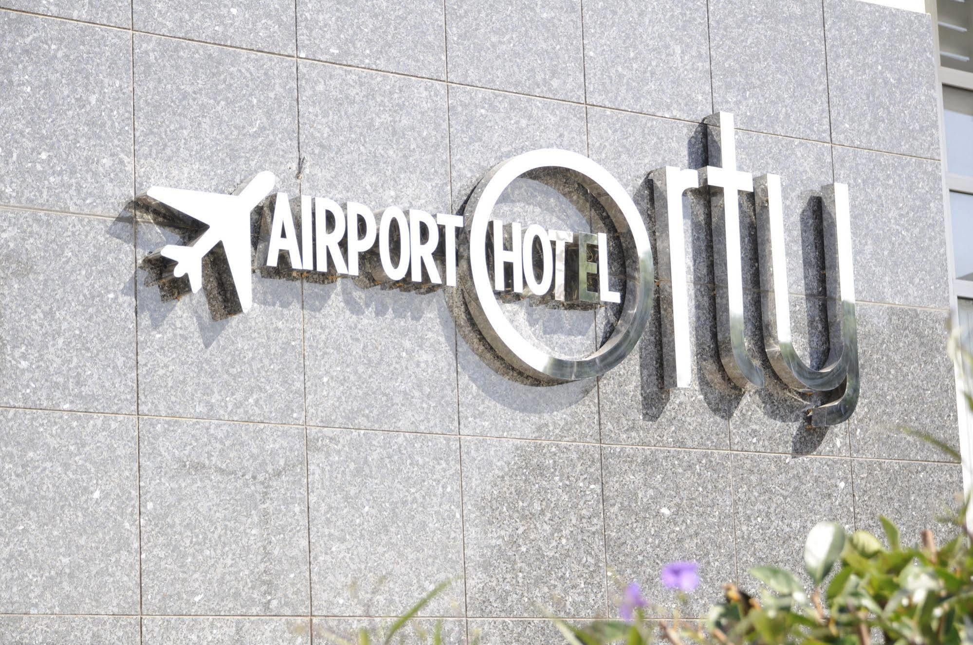 Orty Airport Hotel İzmir Ngoại thất bức ảnh